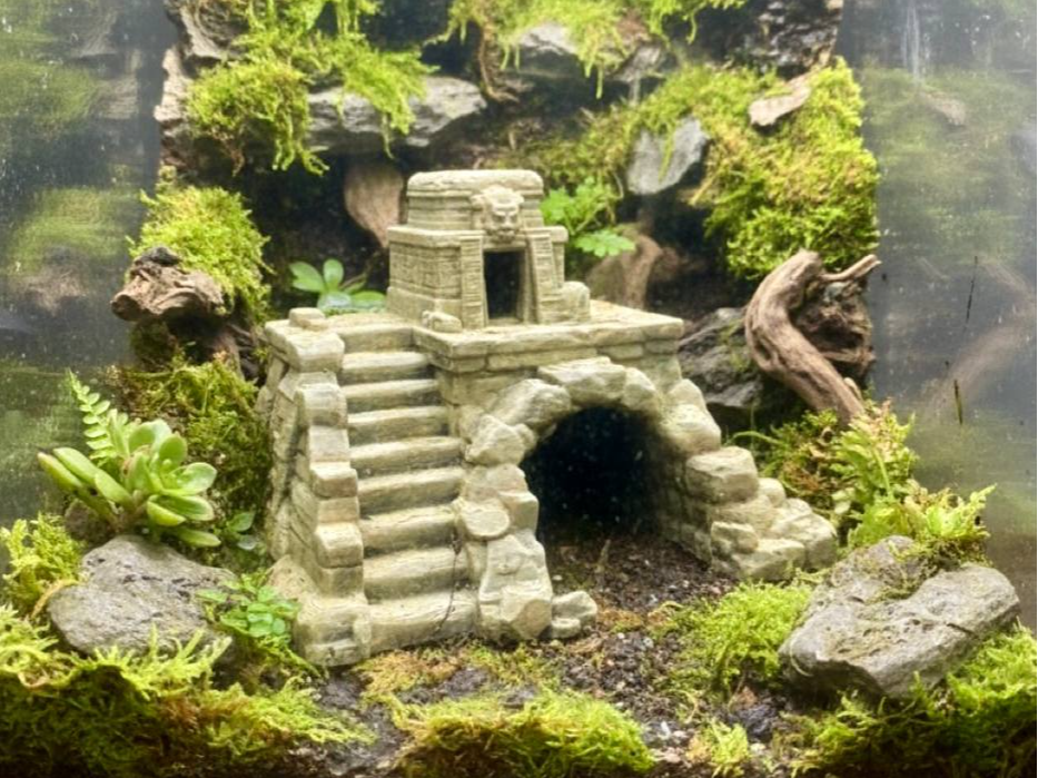 Aztec Hideout with side stairs — designer reference view Main image