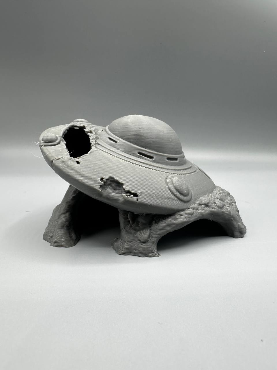 Crashed UFO Hideout — original designer photo 9; painted examples, product supplied unpainted
