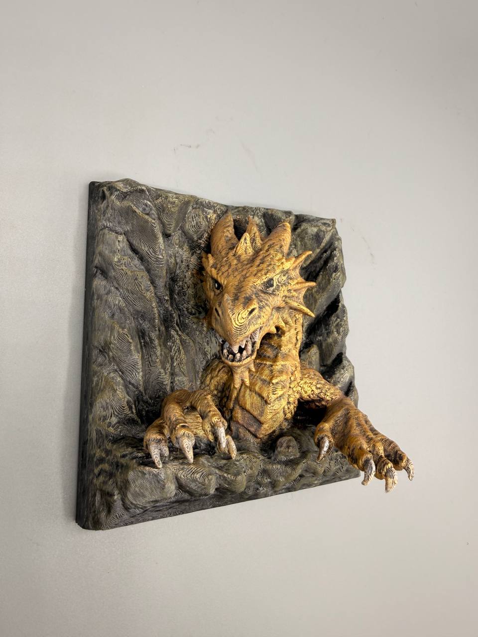 Dragon Guardian sculpted background — original designer photo 3