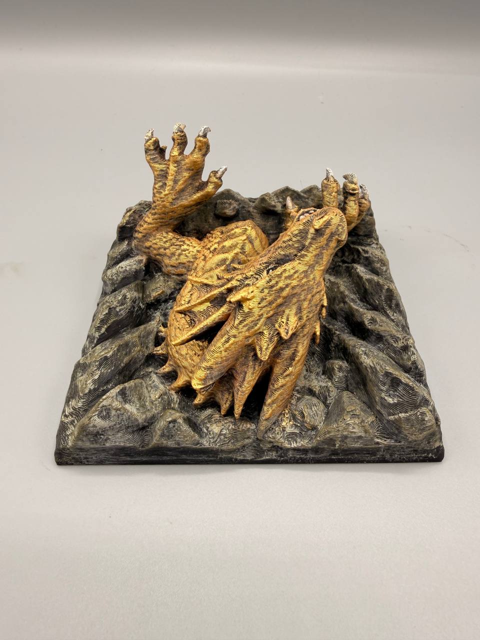 Dragon Guardian sculpted background — original designer photo 6