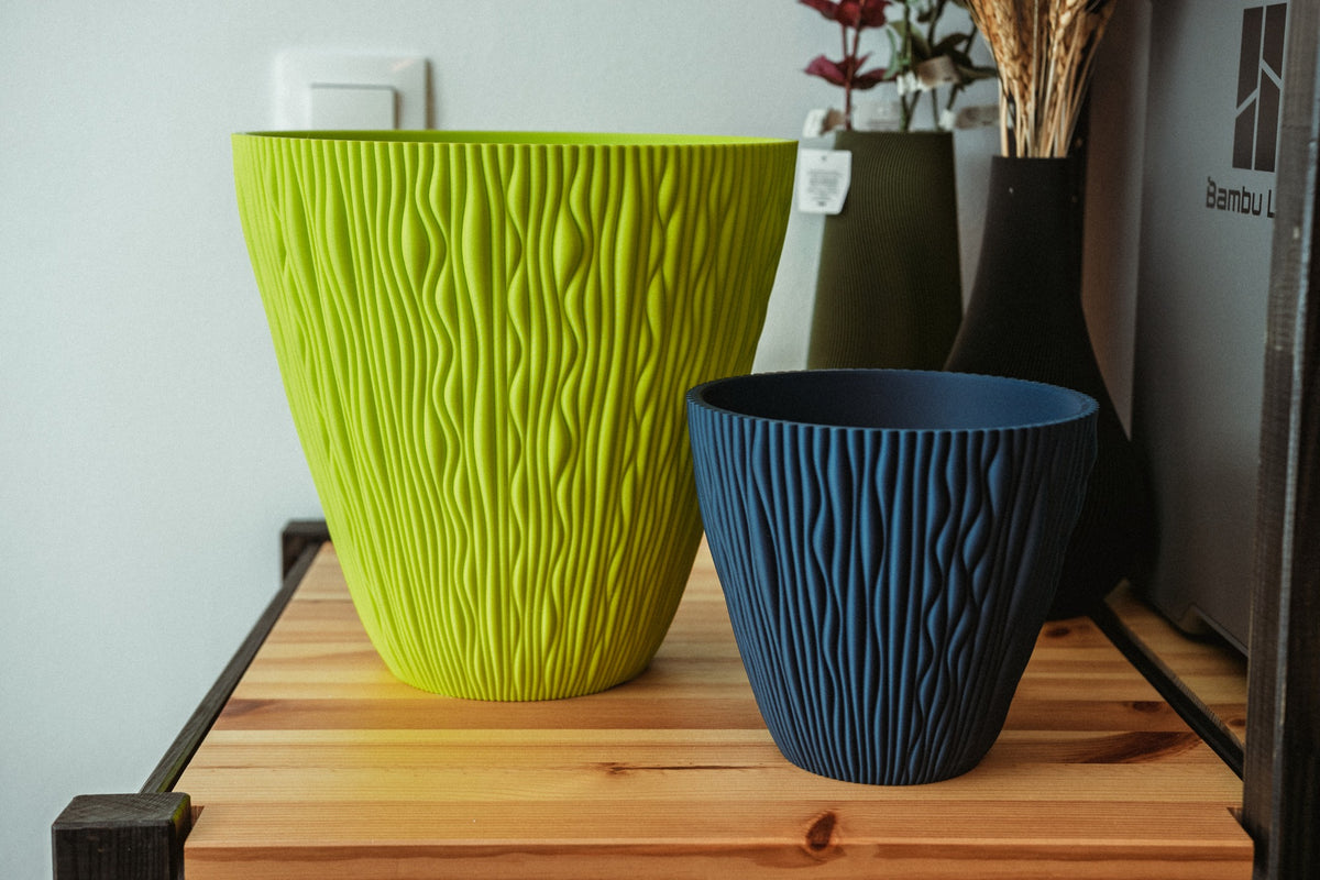 Ikigaiform Dusk Shadow Wave Planter, original gallery image 3