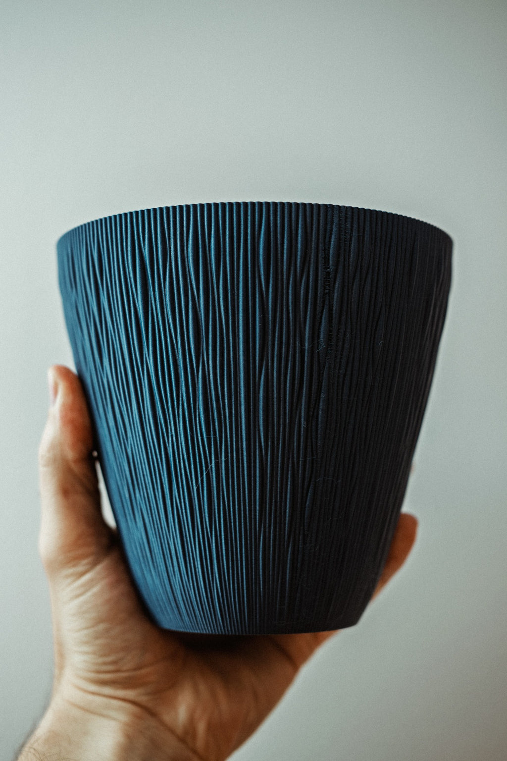 Ikigaiform Dusk Shadow Wave Planter, original gallery image 10