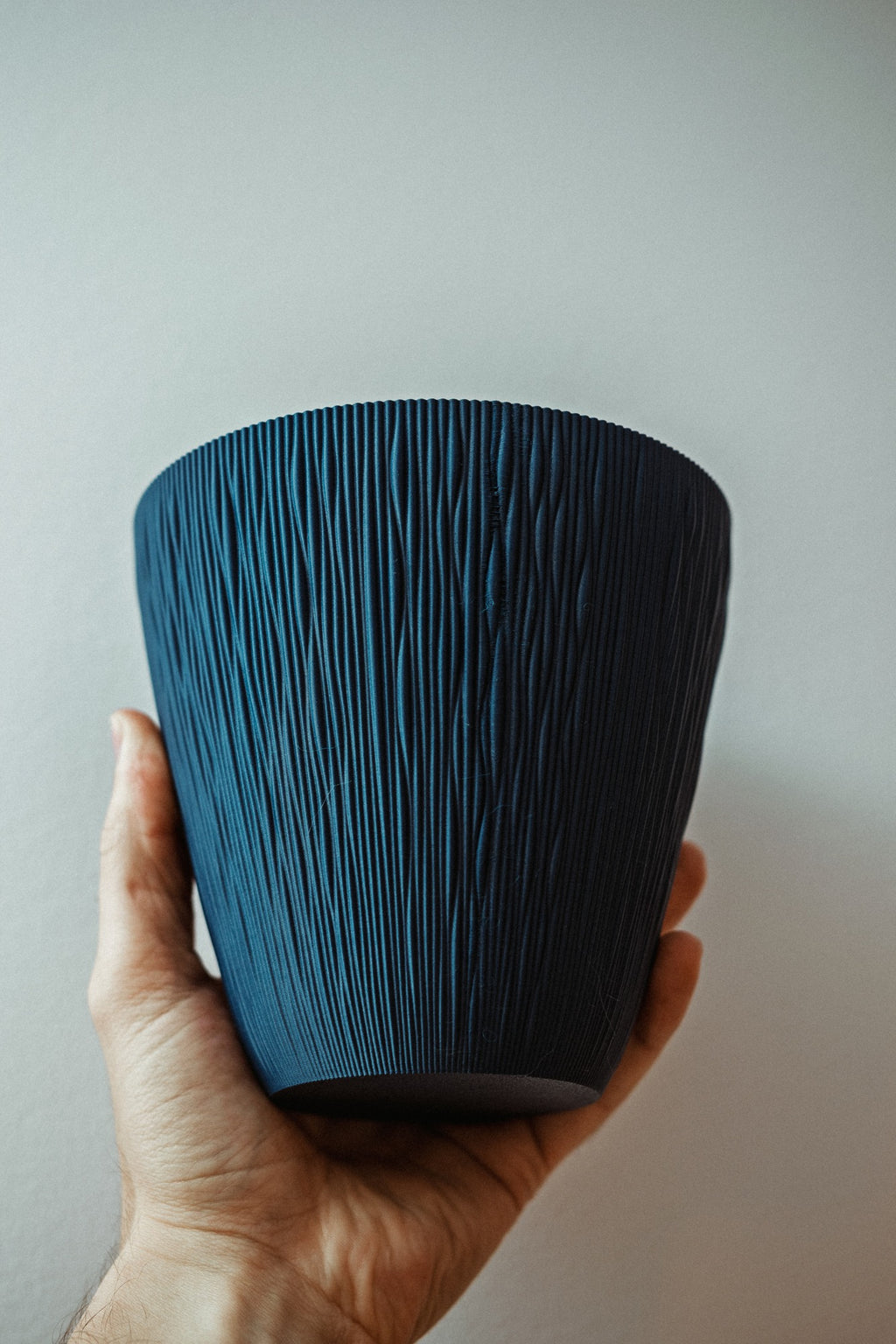 Ikigaiform Dusk Shadow Wave Planter, original gallery image 12