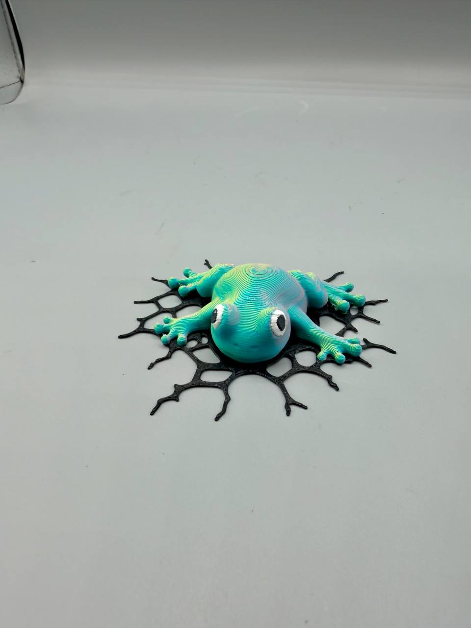 Frog Crash Magnet — designer reference view
