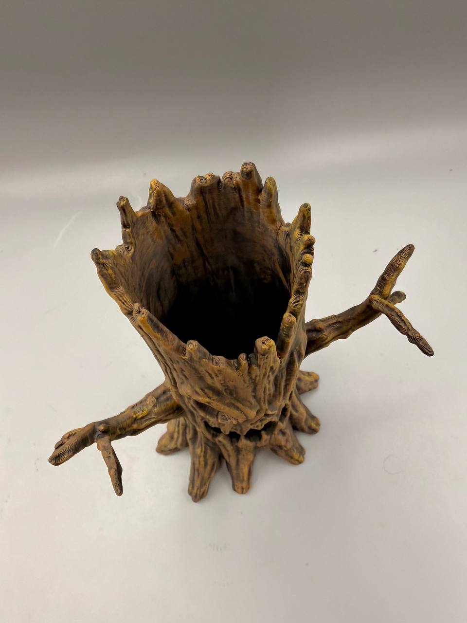 Haunted Hollow Stump – gallery