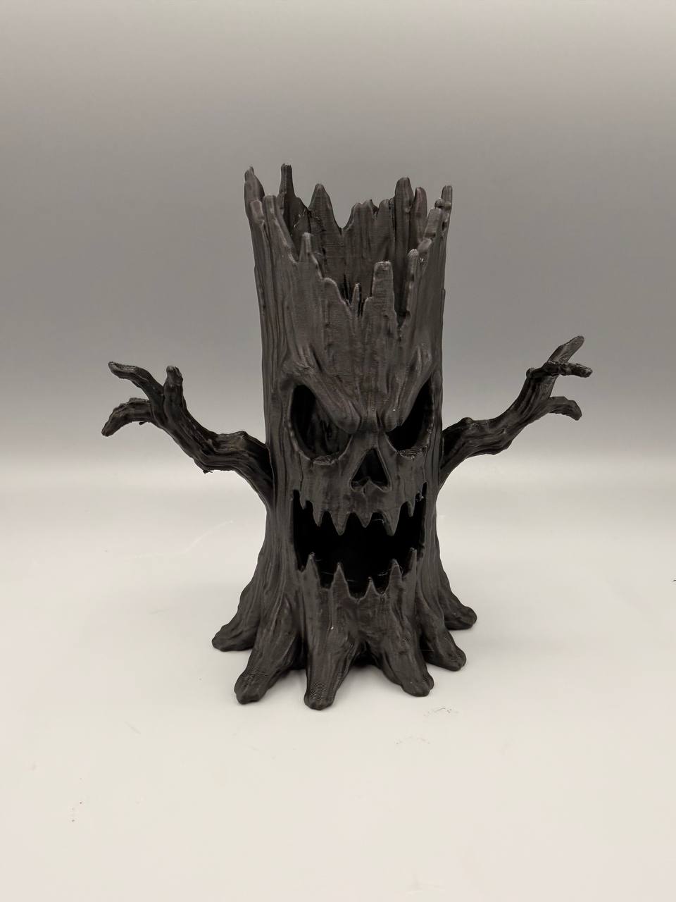 Haunted Hollow Stump – gallery
