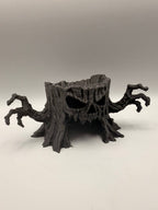 Haunted Stump Hideout – gallery