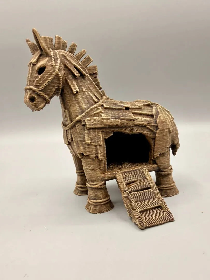 Horse Hideout | Trojan Horse Shelter with Ramp Secondary image