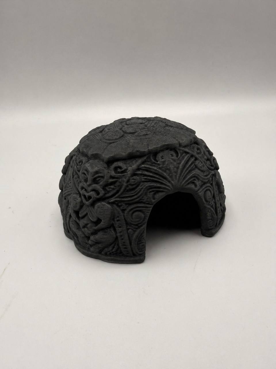Maori Dome Hideout — licensed designer photo; supplied unpainted in your chosen colour
