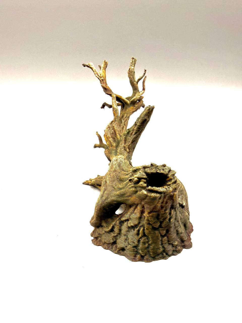 Old Tree Hideout — licensed designer view 4; supplied unpainted in your chosen colour
