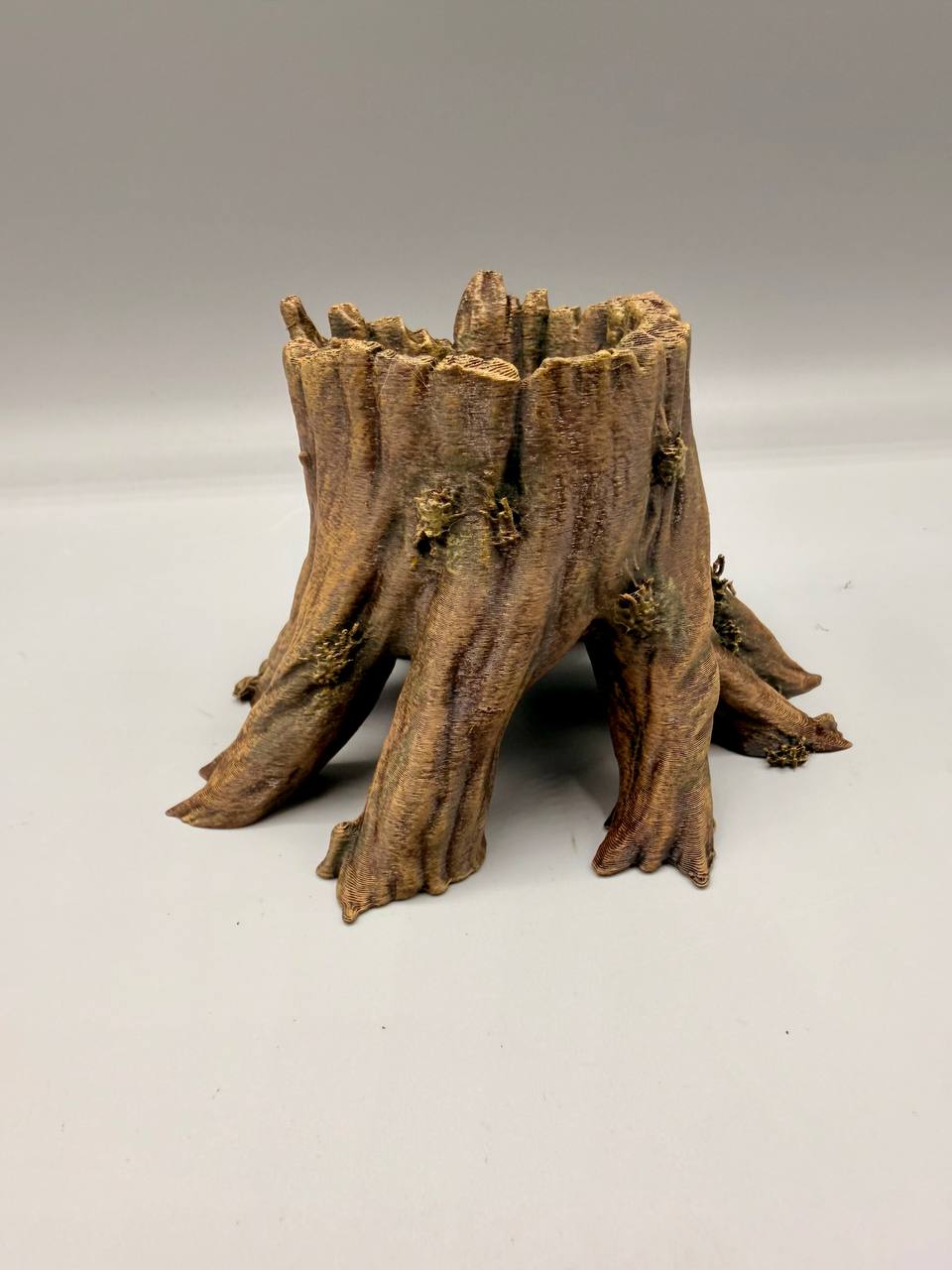 Planter Hide | Rooted Tree Stump Planter & Shelter Secondary image