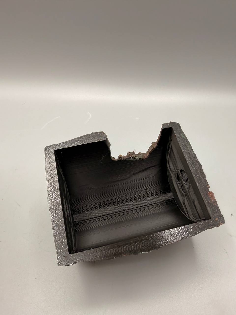 Skull Chest Hideout — product view