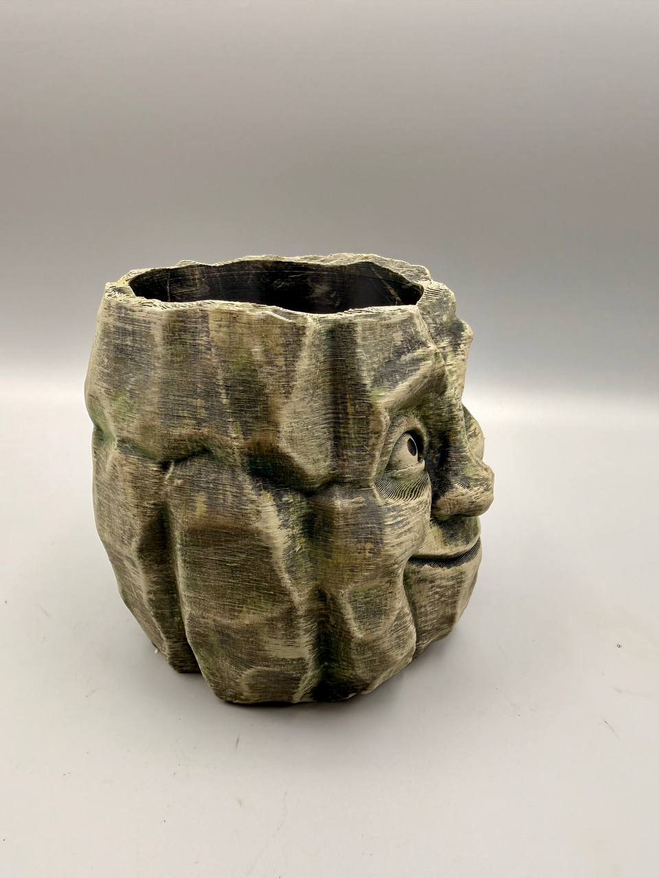 Smiling Stone Planter — product view 3