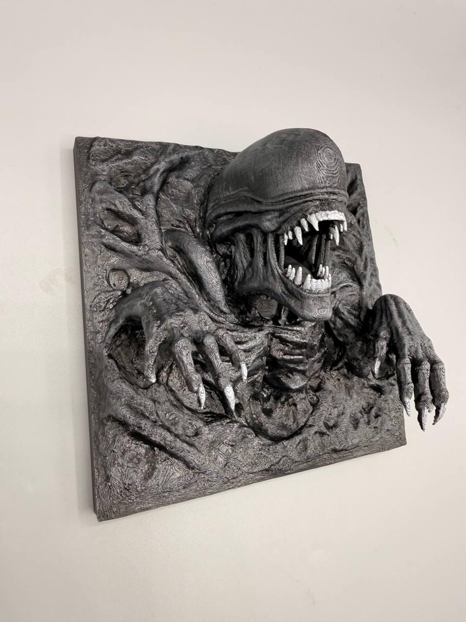 Xenomorph Alien 3D Background, 3D printed in PETG, view 5 of 8