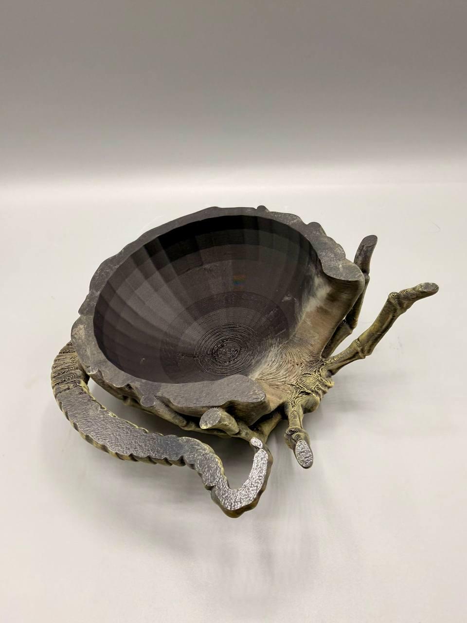Facehugger Hideout, 3D printed in PETG, view 4 of 8