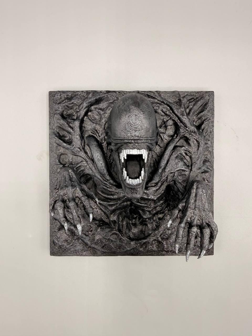 Xenomorph Alien 3D Background, 3D printed in PETG, view 6 of 8