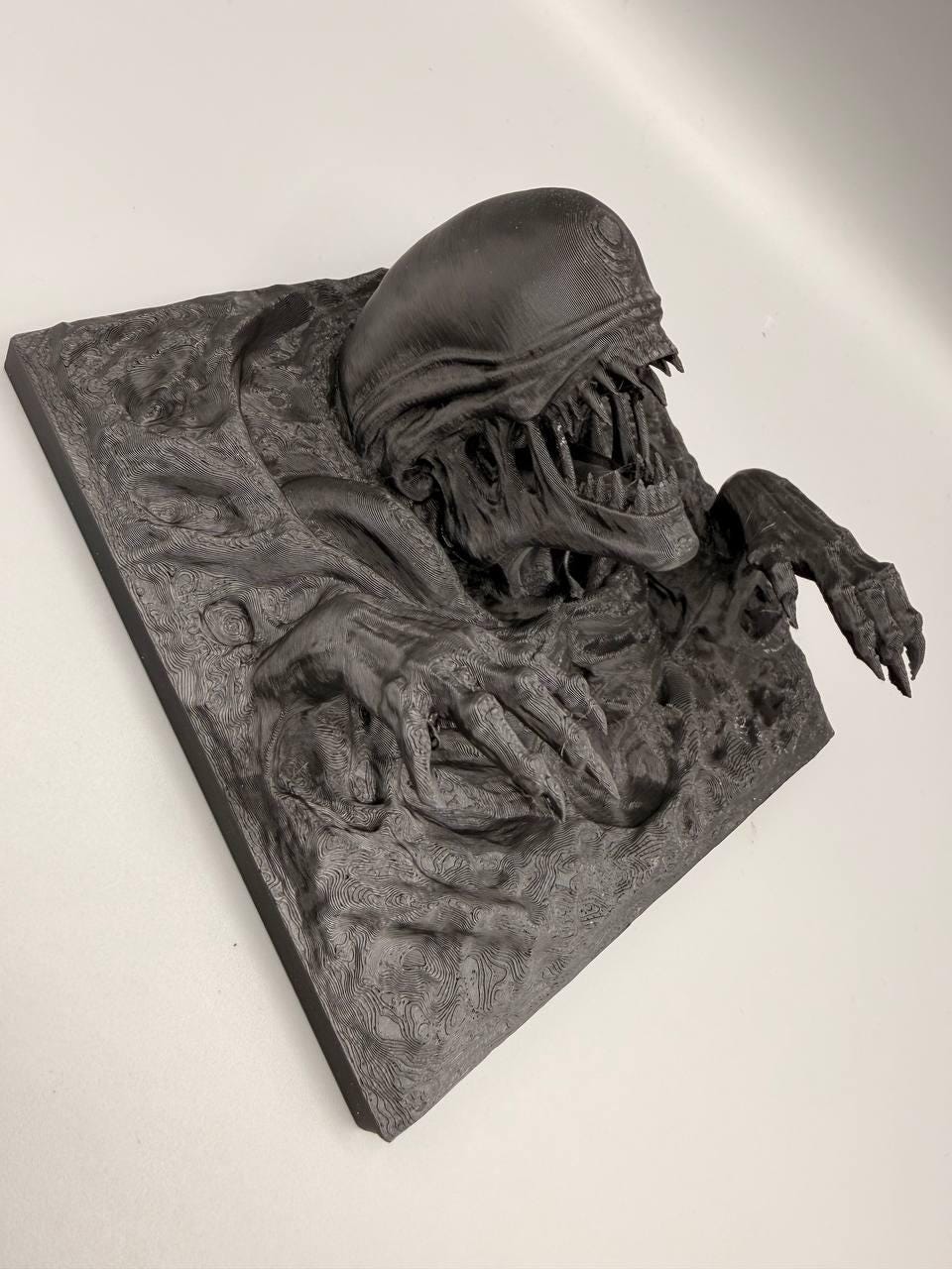 Xenomorph Alien 3D Background, 3D printed in PETG, view 2 of 8