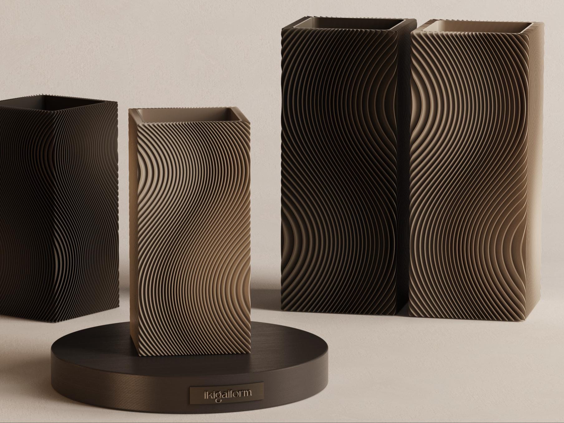 Sazanami Rippled Vase Series Secondary image
