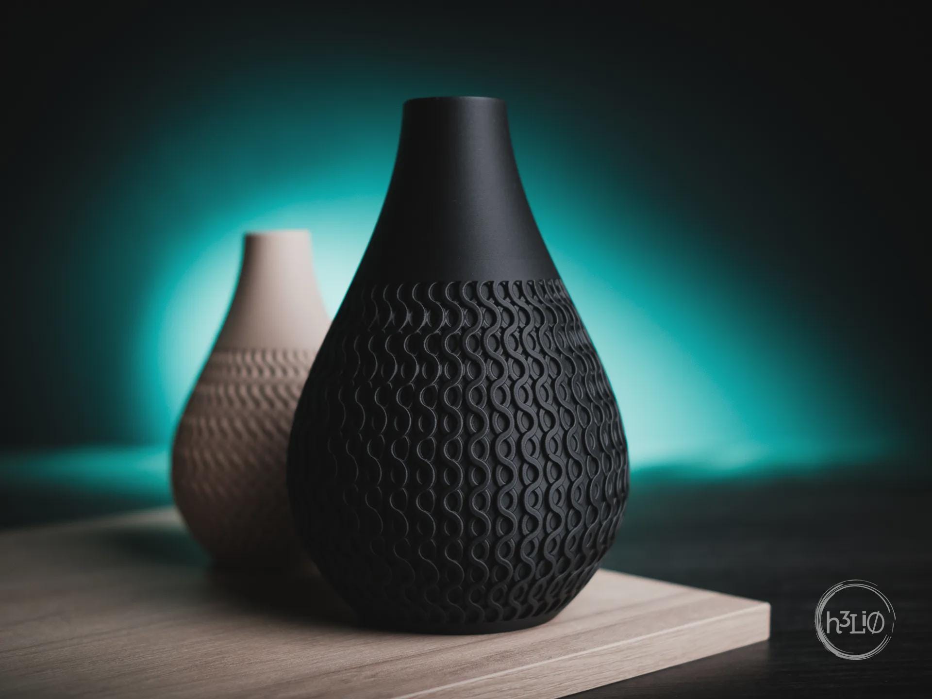 Echo Geometric Vase Secondary image