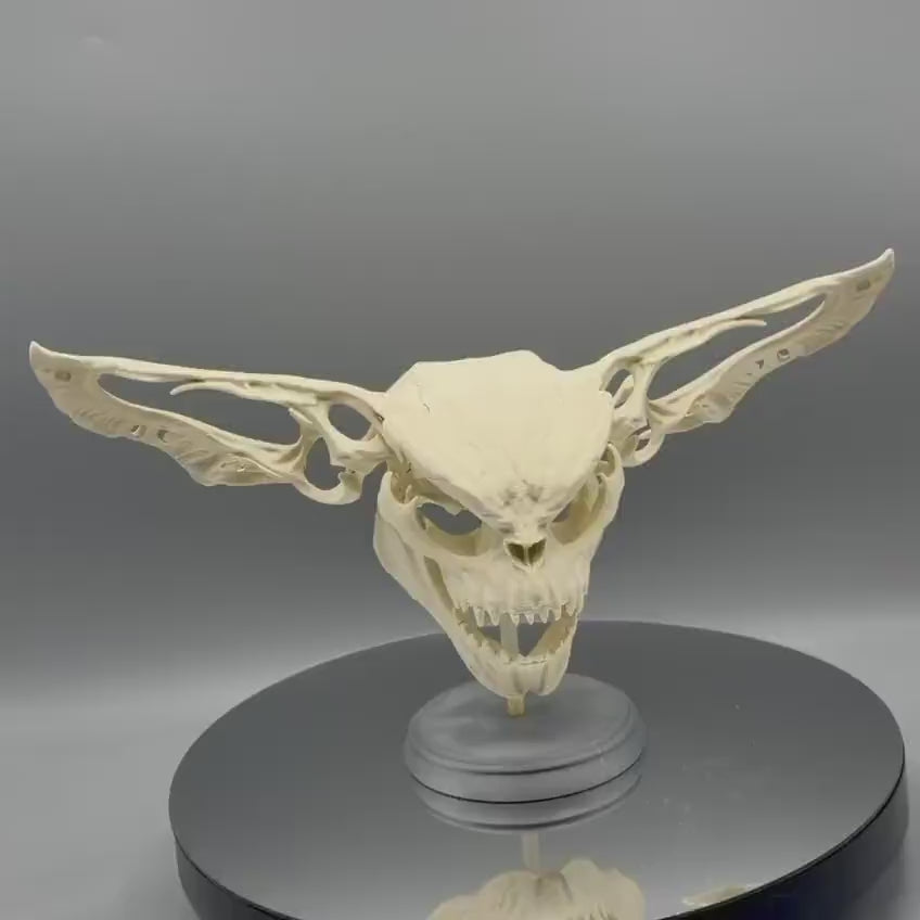 Gremlin Skull — original designer video showing the skull and display base